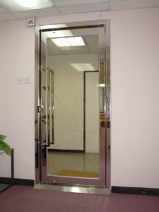 Алюминиевая дверь 700×2200 мм. GFTD35204
