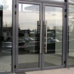 Стеклянная алюминиевая дверь для магазина